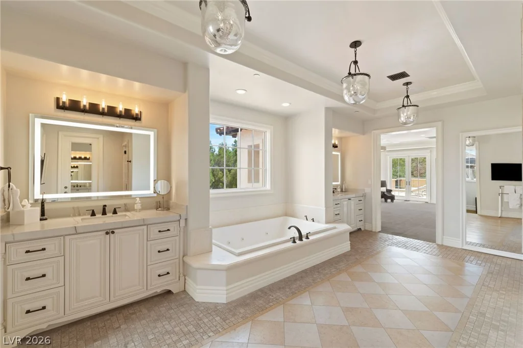 30 Augusta Canyon, Las Vegas, NV 89141