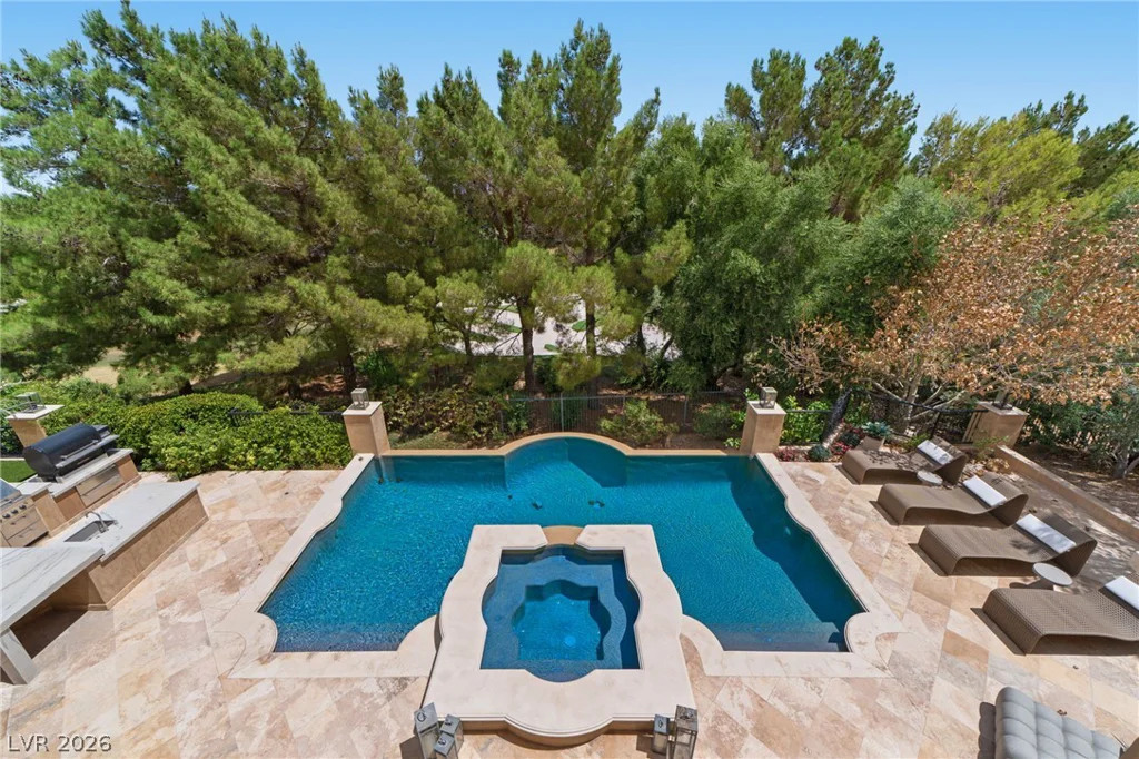 30 Augusta Canyon, Las Vegas, NV 89141