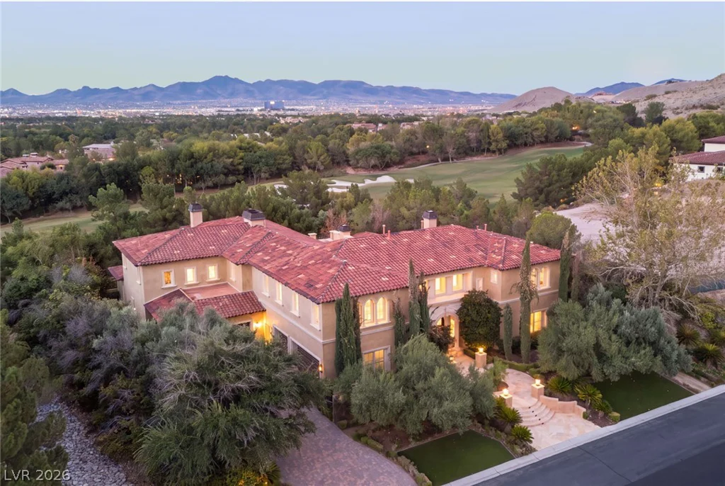 30 Augusta Canyon, Las Vegas, NV 89141
