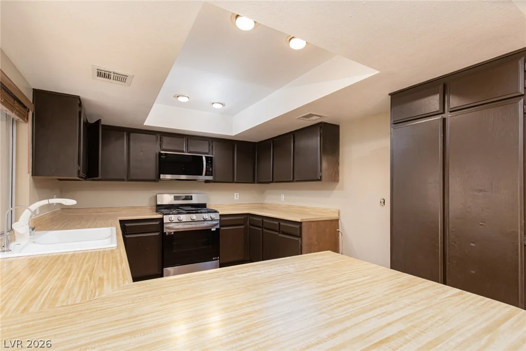 737 Brick, Henderson, NV 89002