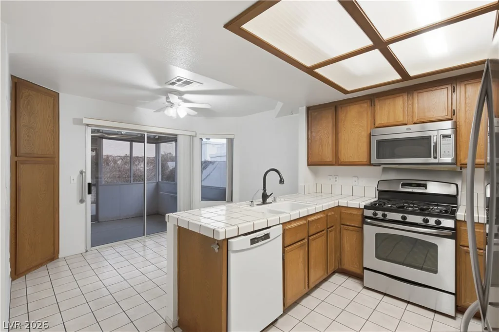 3212 Ivory Coast, Las Vegas, NV 89117