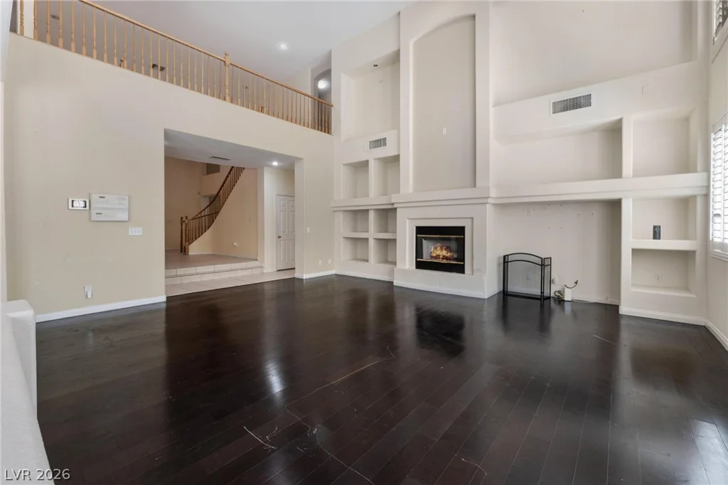 8901 Goldstone, Las Vegas, NV 89143