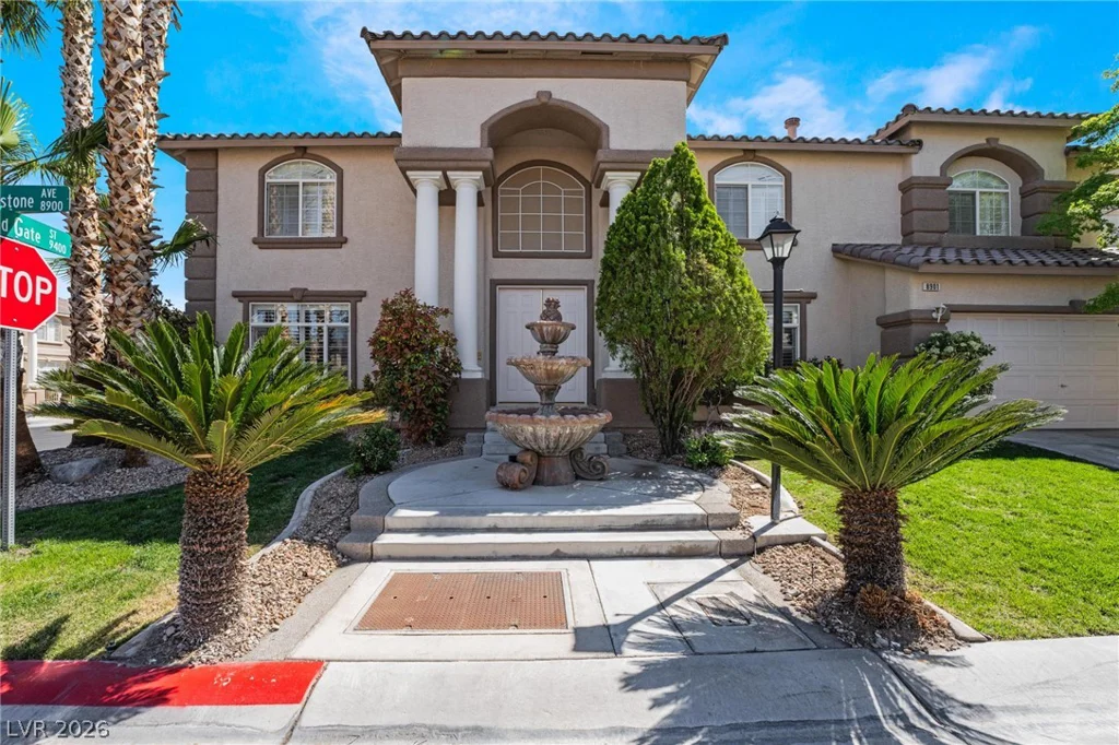 8901 Goldstone, Las Vegas, NV 89143