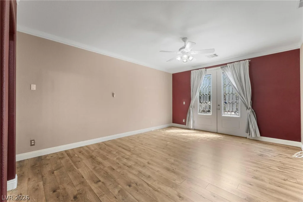 8901 Goldstone, Las Vegas, NV 89143