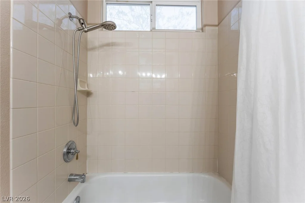 8901 Goldstone, Las Vegas, NV 89143