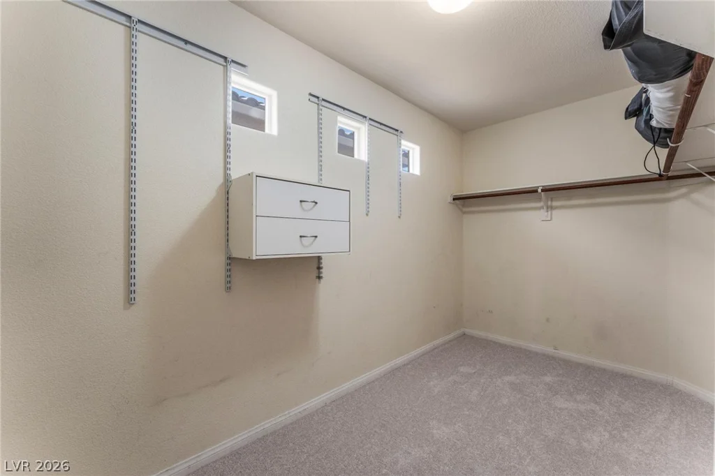 8901 Goldstone, Las Vegas, NV 89143