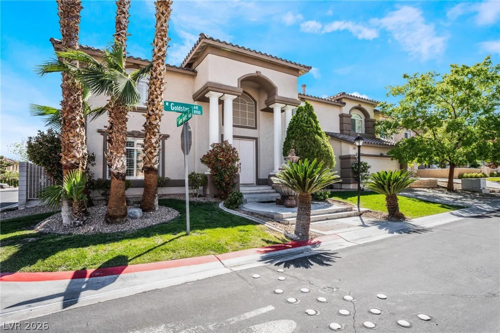 8901 Goldstone, Las Vegas, NV 89143