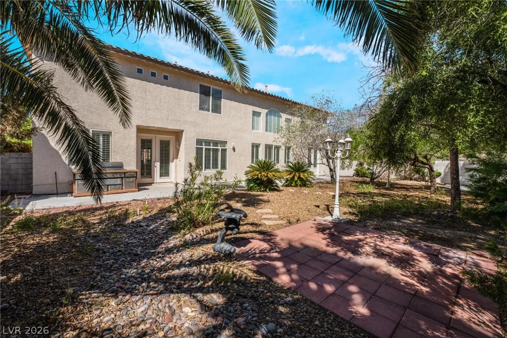 8901 Goldstone, Las Vegas, NV 89143