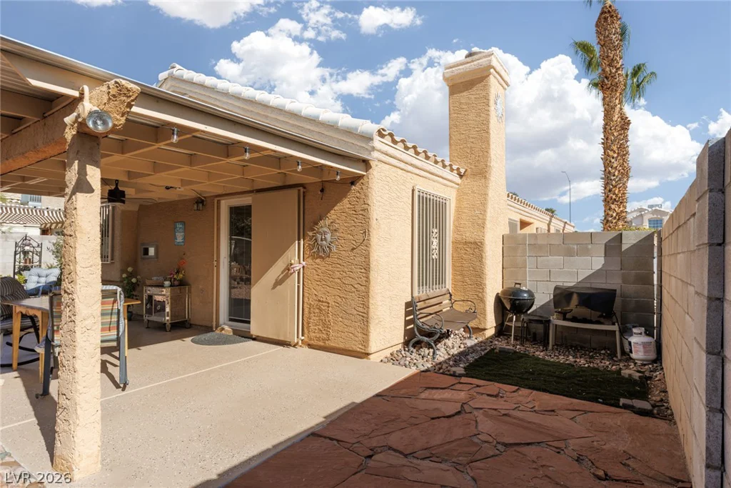 8301 Hydra, Las Vegas, NV 89128