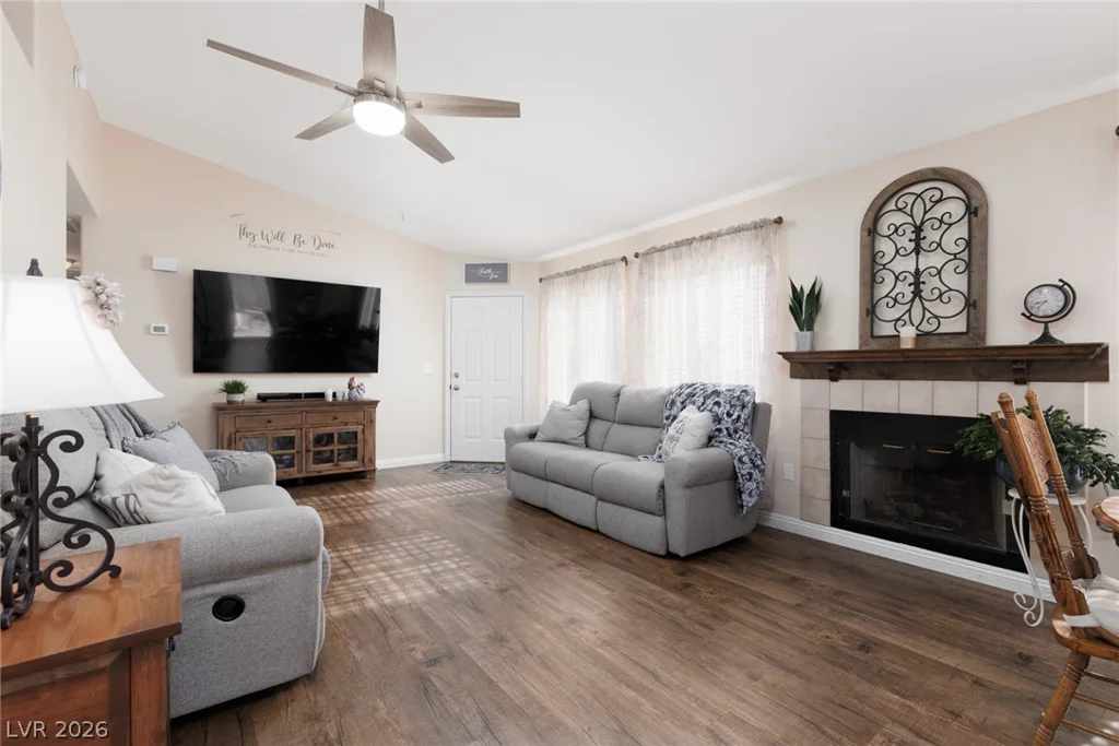 8301 Hydra, Las Vegas, NV 89128