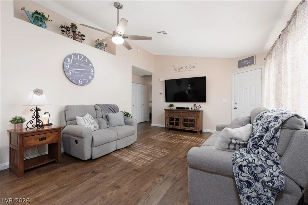 8301 Hydra, Las Vegas, NV 89128