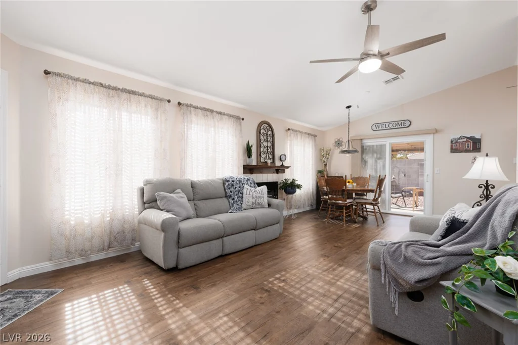 8301 Hydra, Las Vegas, NV 89128