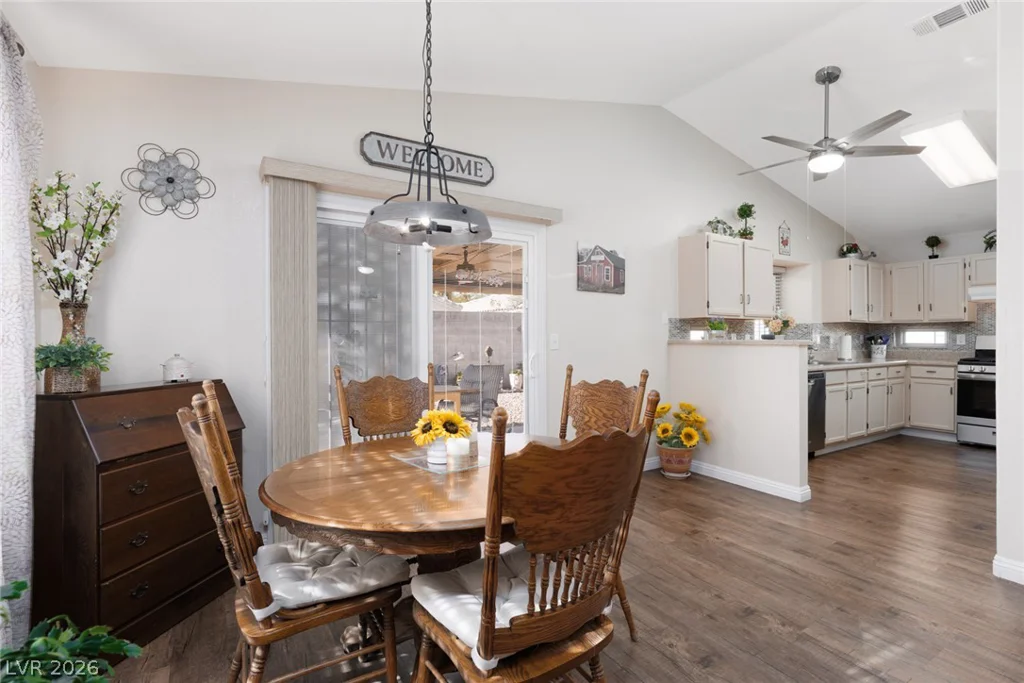 8301 Hydra, Las Vegas, NV 89128