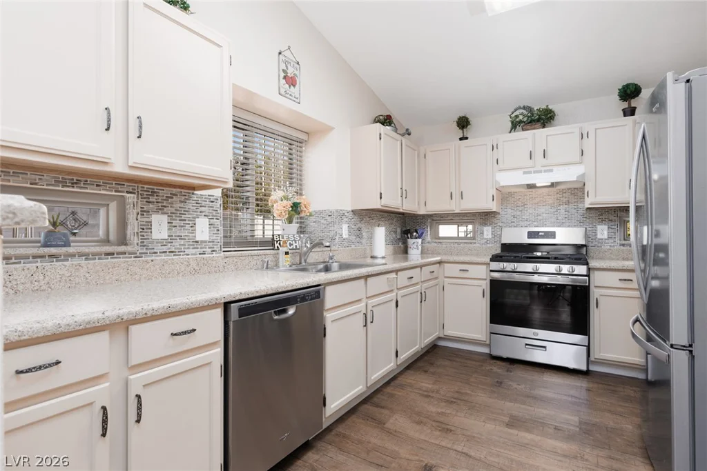 8301 Hydra, Las Vegas, NV 89128