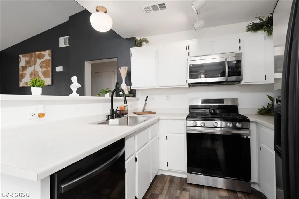 1881 Alexander, North Las Vegas, NV 89032