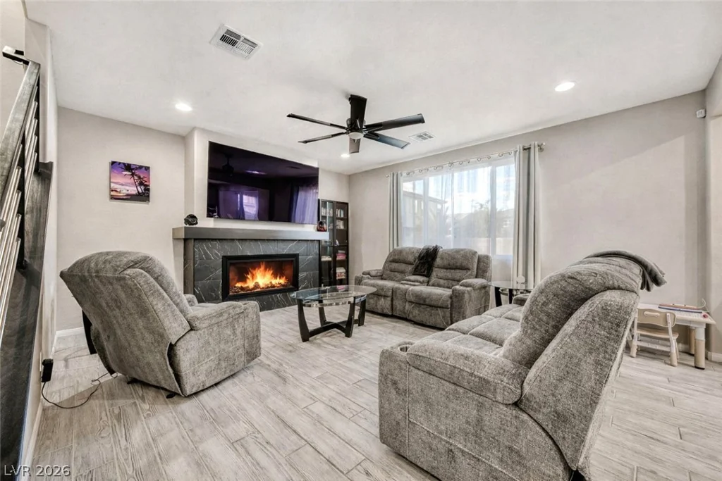 70 Pikiariki, Las Vegas, NV 89183