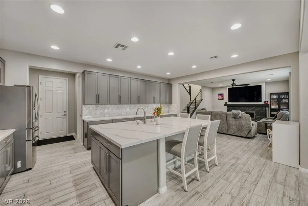 70 Pikiariki, Las Vegas, NV 89183