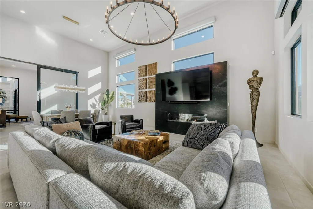 5185 Rock Daisy, Las Vegas, NV 89135