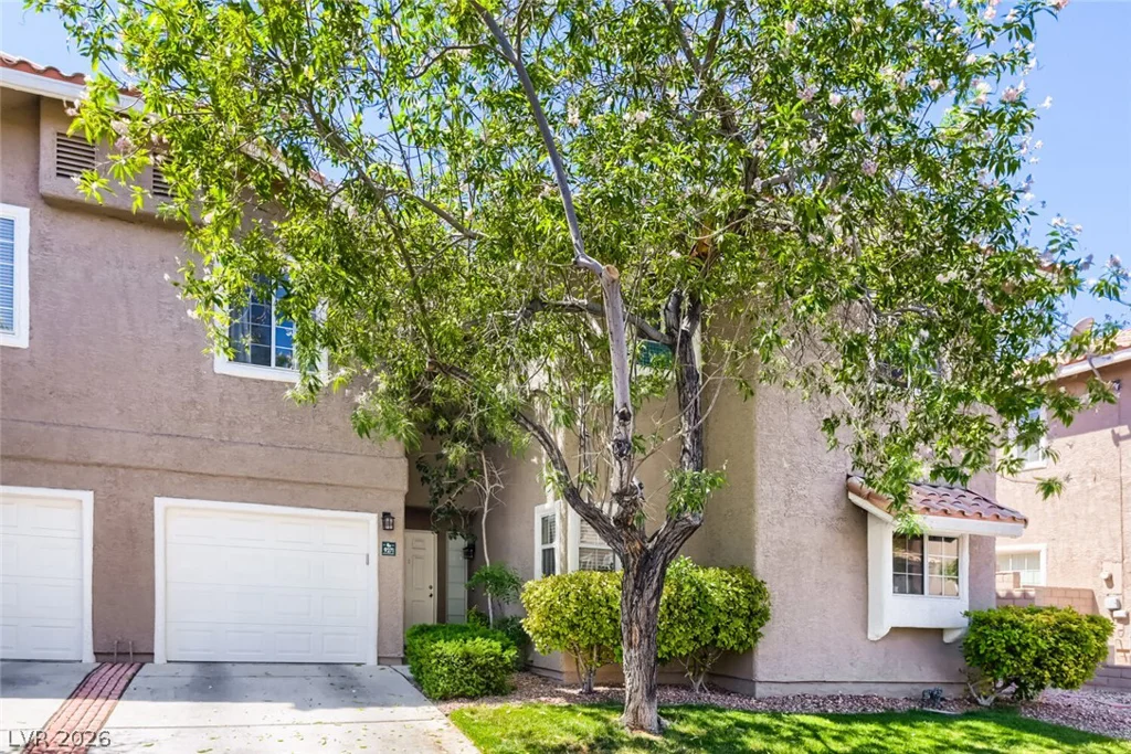 9271 Silver Arrow, Las Vegas, NV 89117