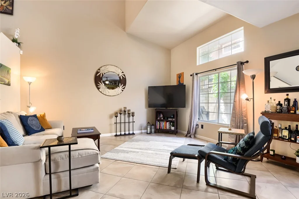 9271 Silver Arrow, Las Vegas, NV 89117