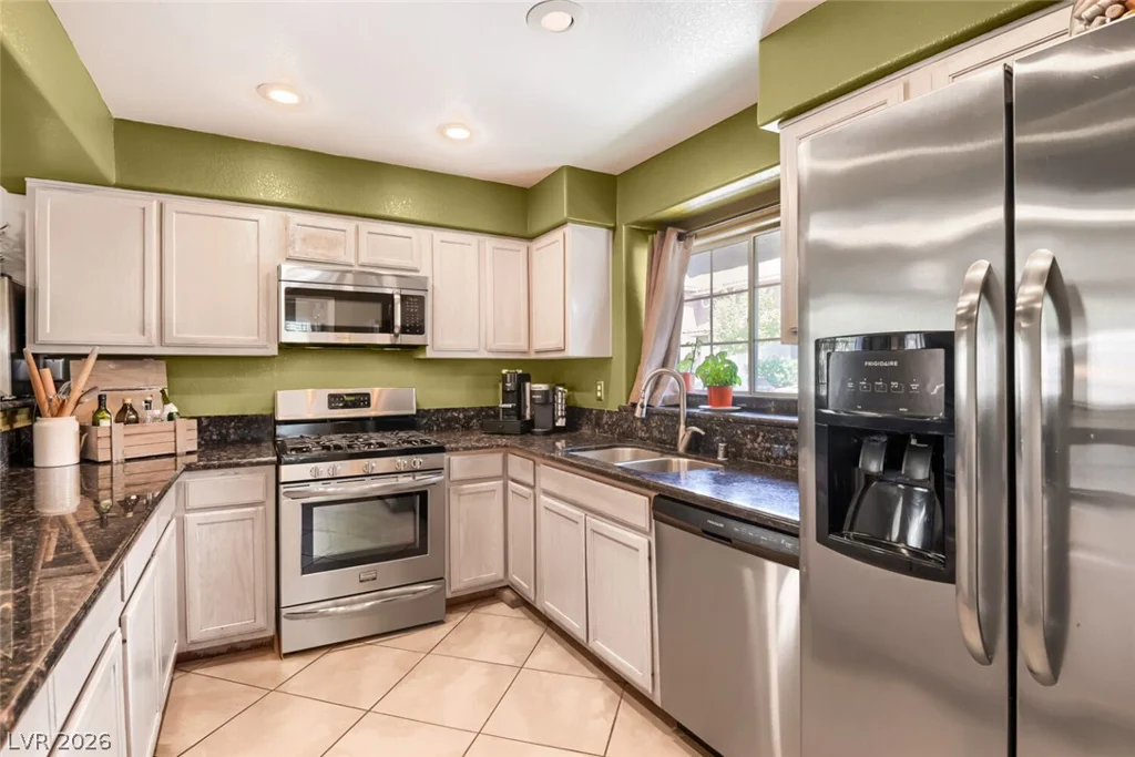 9271 Silver Arrow, Las Vegas, NV 89117