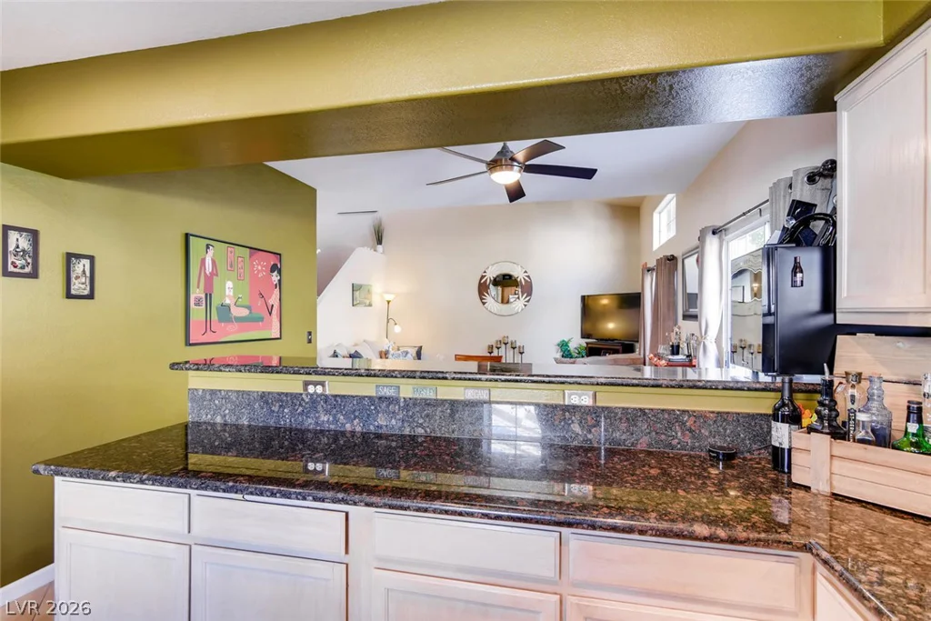 9271 Silver Arrow, Las Vegas, NV 89117