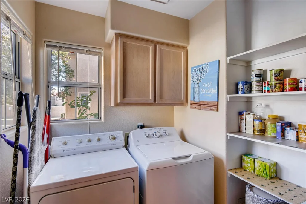 9271 Silver Arrow, Las Vegas, NV 89117