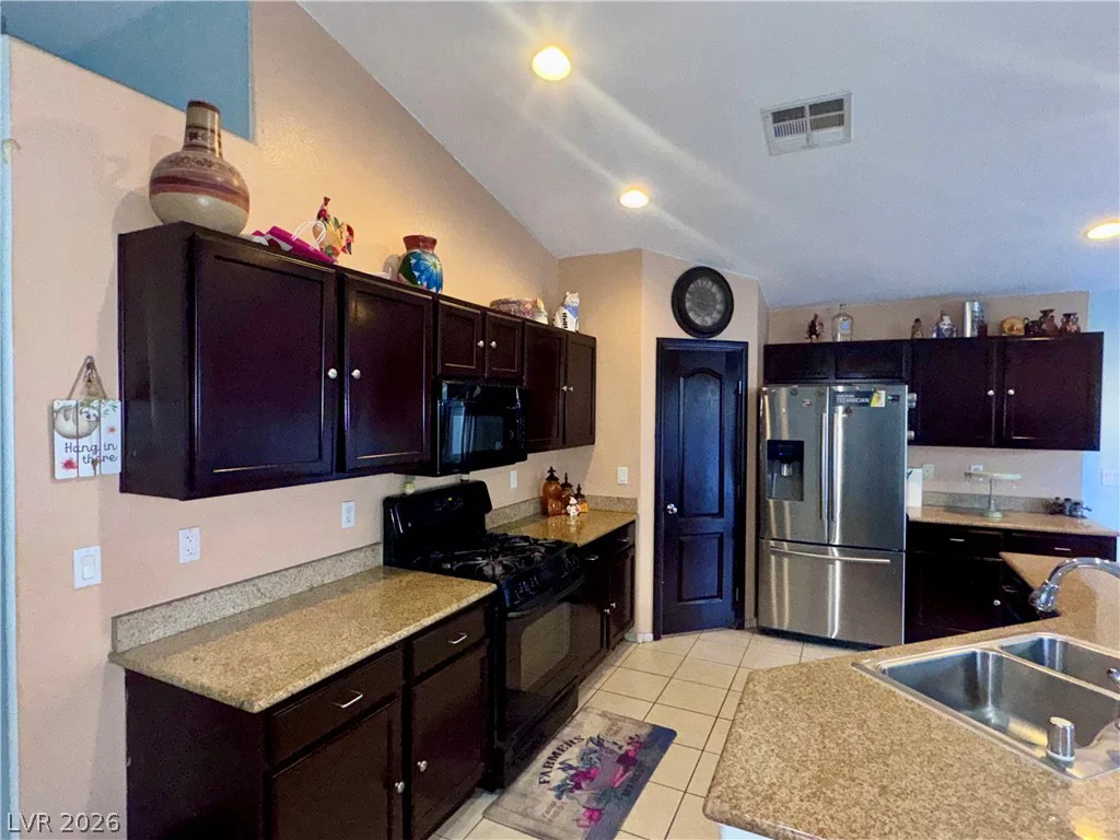 320 Purple Passion, North Las Vegas, NV 89032