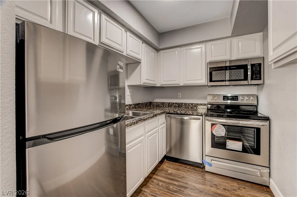 100 Crestline, Las Vegas, NV 89107