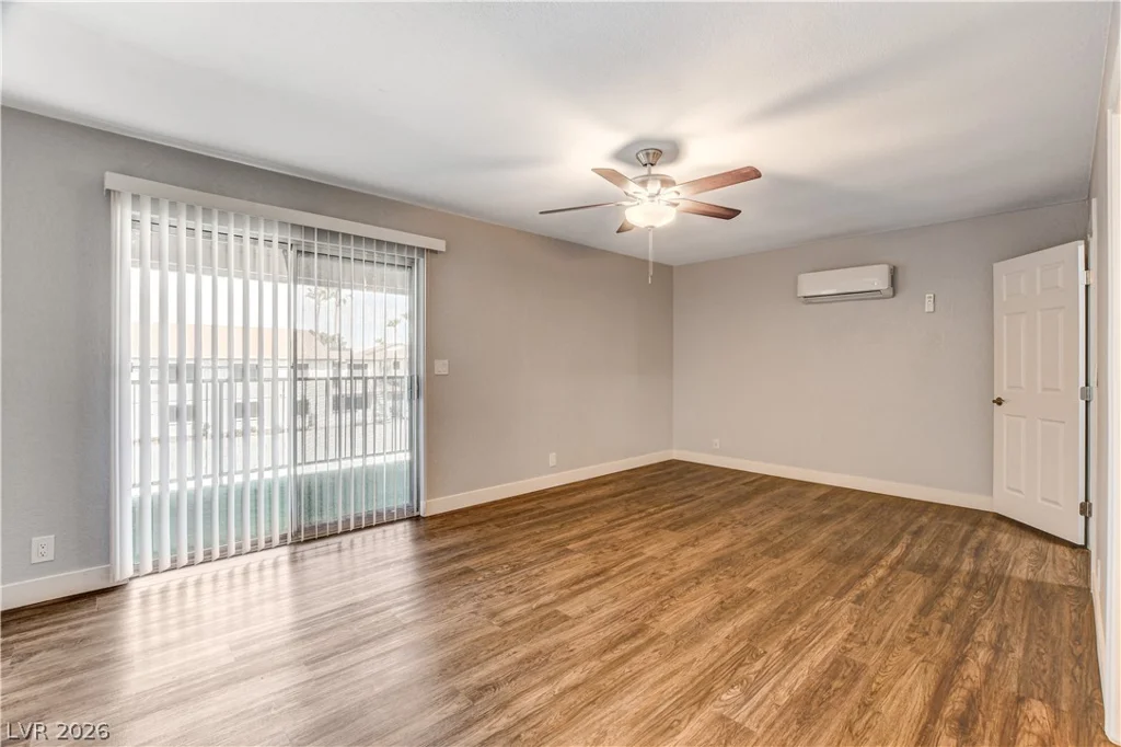100 Crestline, Las Vegas, NV 89107