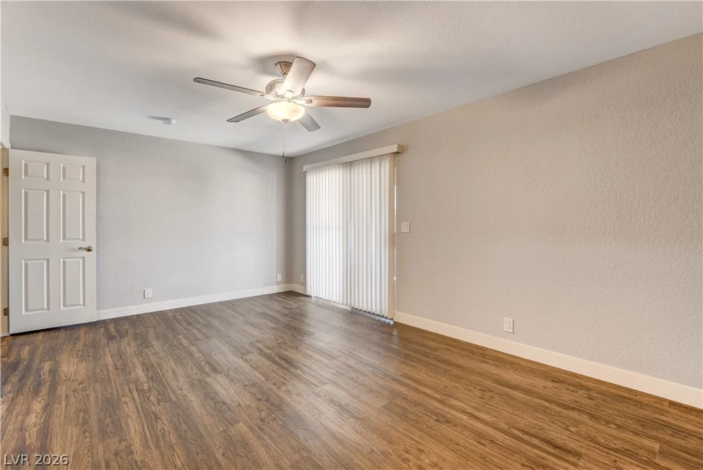100 Crestline, Las Vegas, NV 89107