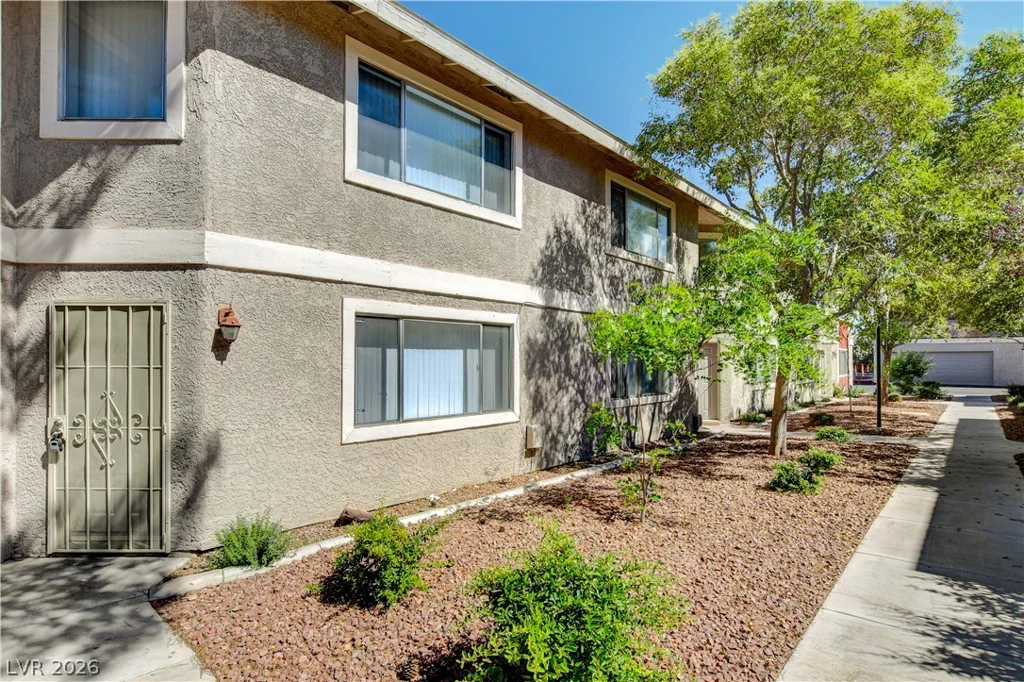 100 Crestline, Las Vegas, NV 89107