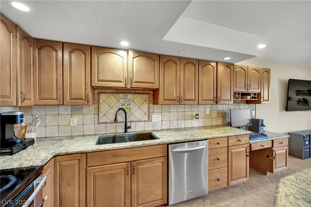 1324 Rawhide, Las Vegas, NV 89119
