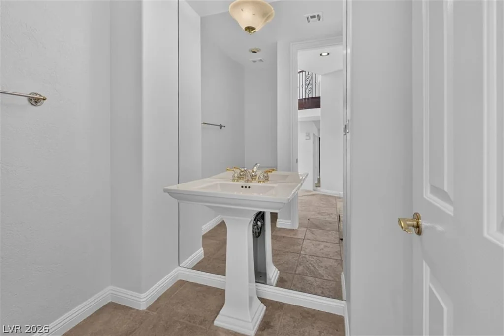 204 Surtees Point, Las Vegas, NV 89144