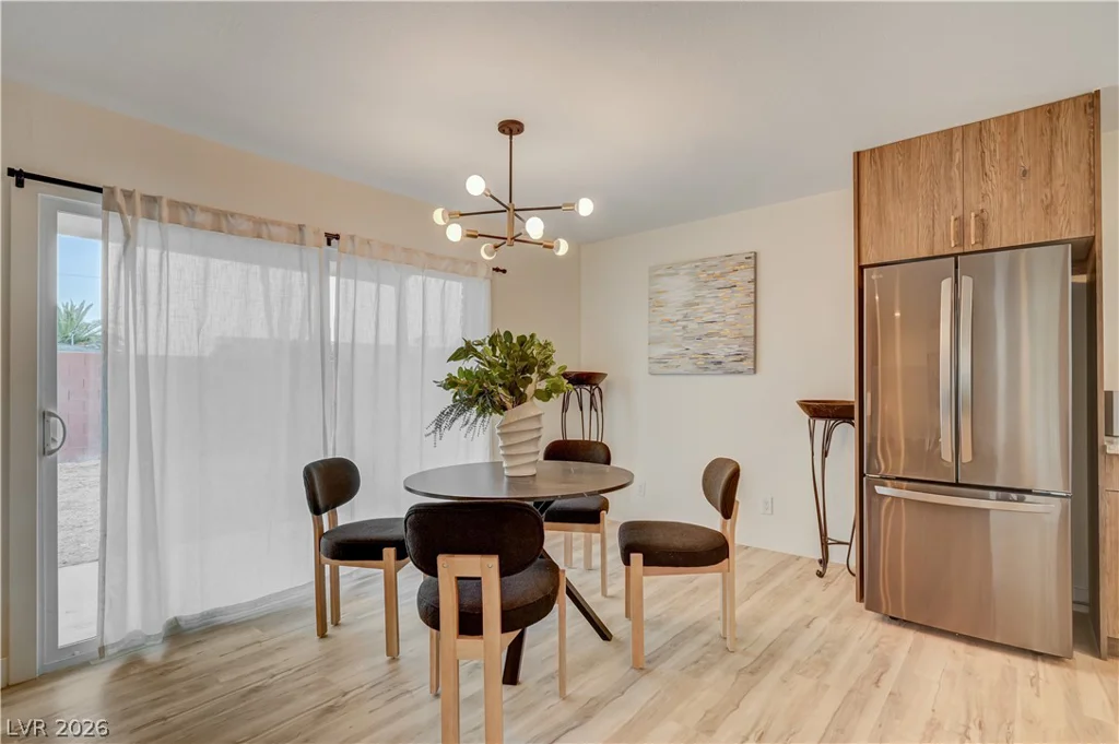 2101 Santiago, Las Vegas, NV 89104