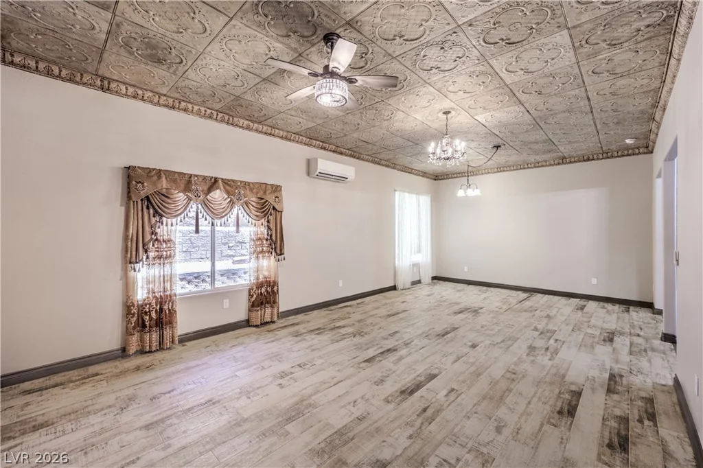 10832 Clarion, Las Vegas, NV 89134
