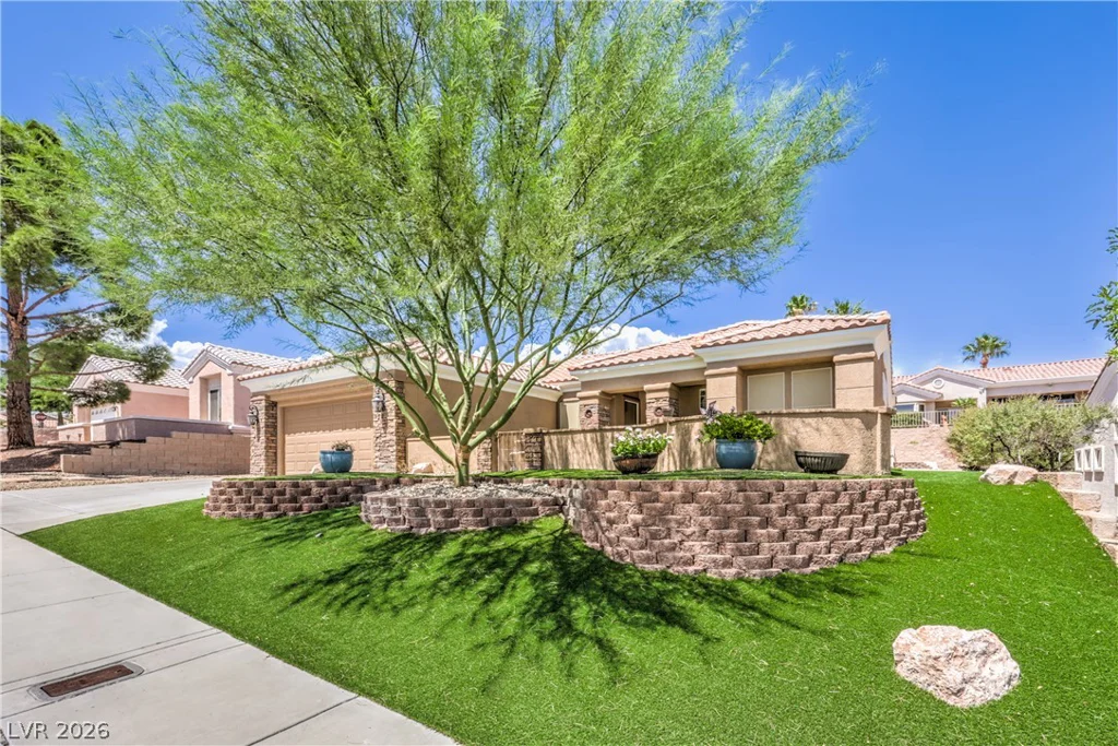 10832 Clarion, Las Vegas, NV 89134