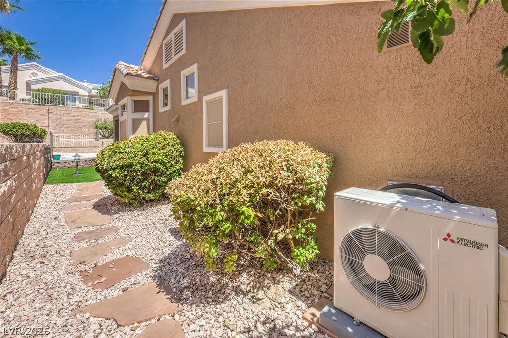 10832 Clarion, Las Vegas, NV 89134