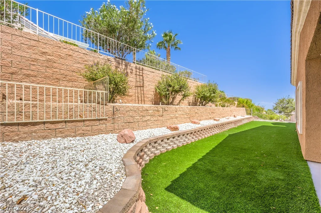 10832 Clarion, Las Vegas, NV 89134