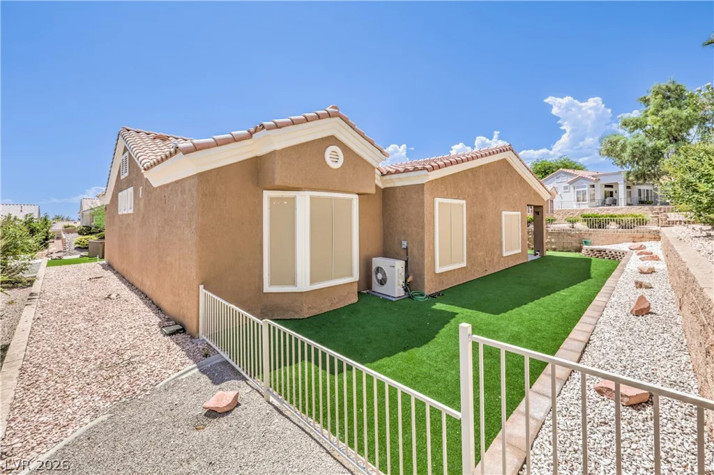 10832 Clarion, Las Vegas, NV 89134