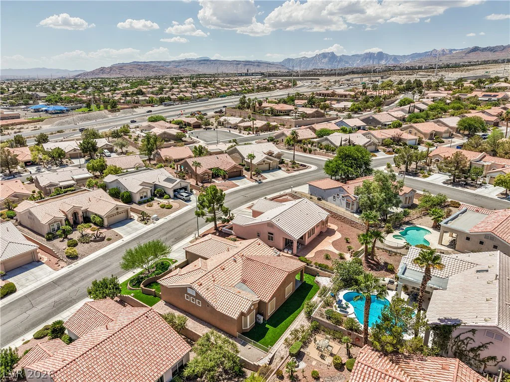 10832 Clarion, Las Vegas, NV 89134
