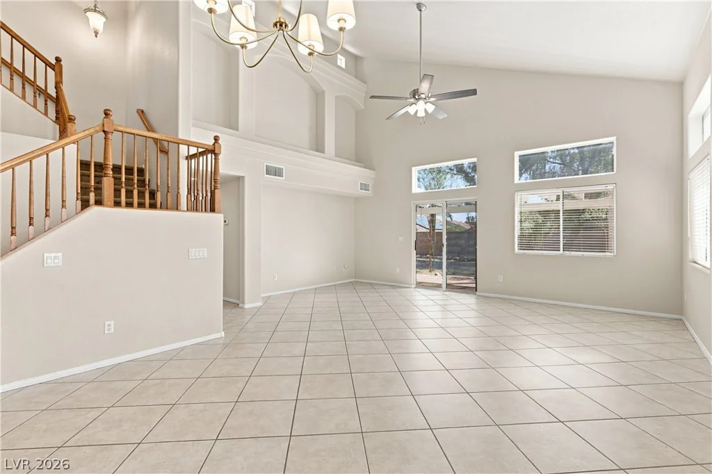 8160 Hodgson Mill, Las Vegas, NV 89131