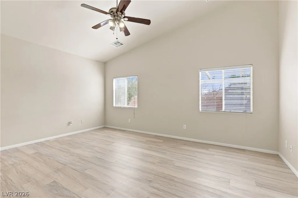 8160 Hodgson Mill, Las Vegas, NV 89131