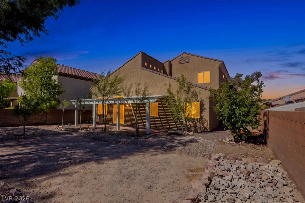 8160 Hodgson Mill, Las Vegas, NV 89131