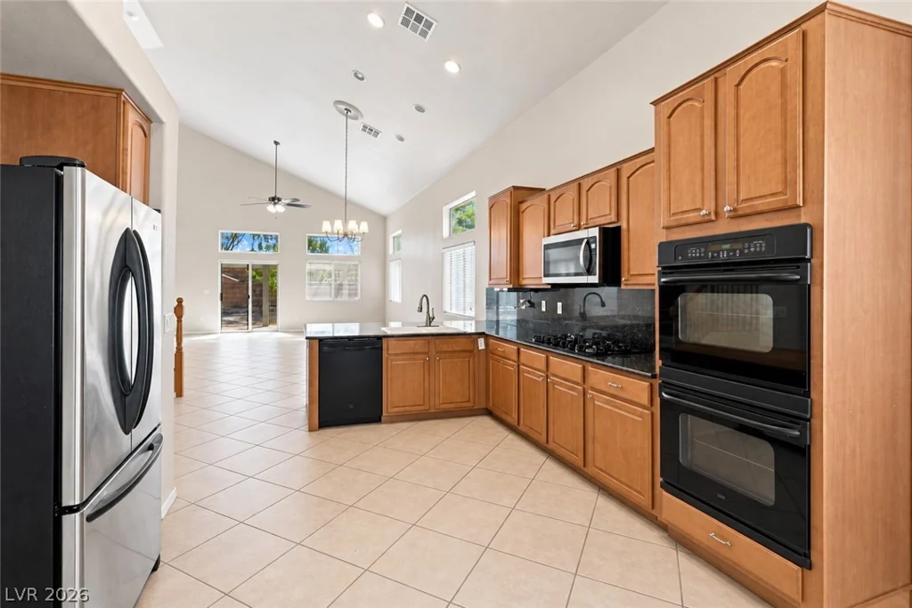 8160 Hodgson Mill, Las Vegas, NV 89131