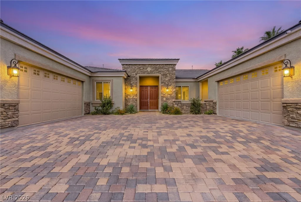 9985 Spider Creek, Las Vegas, NV 89149