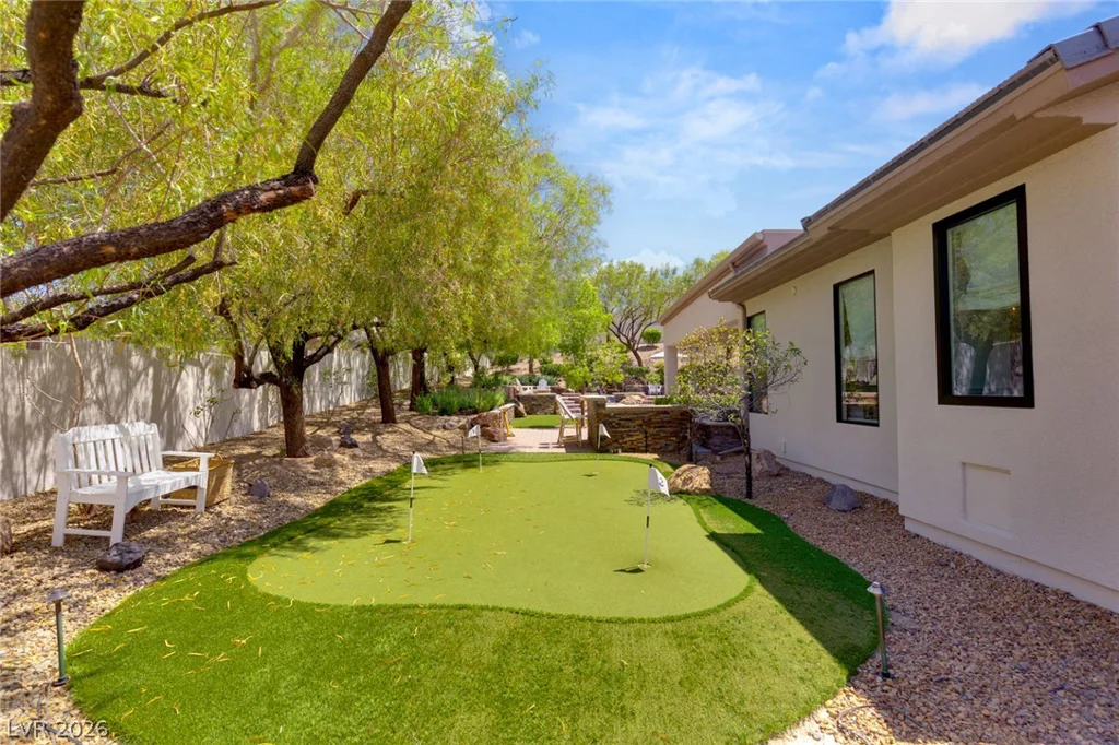 8 Pine Hollow, Henderson, NV 89052