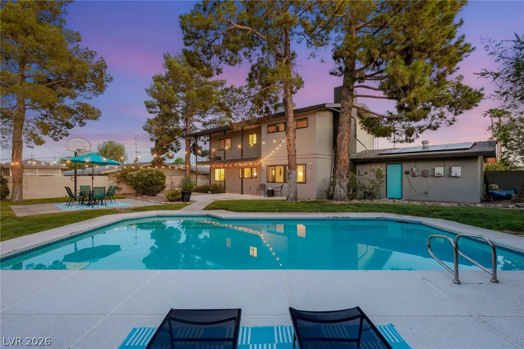 1594 Ottawa, Las Vegas, NV 89169