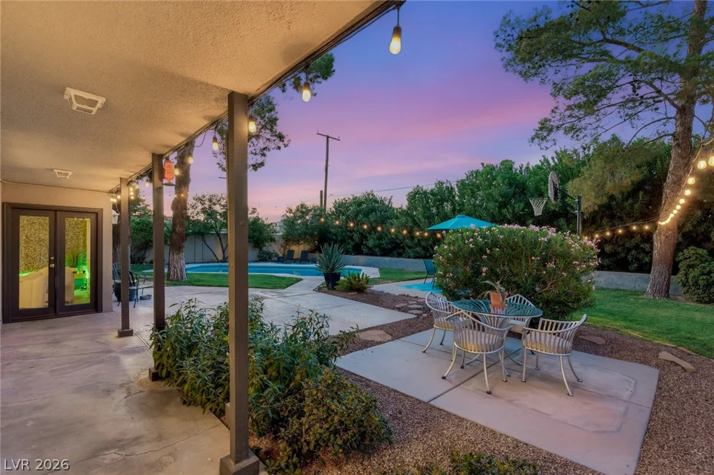 1594 Ottawa, Las Vegas, NV 89169