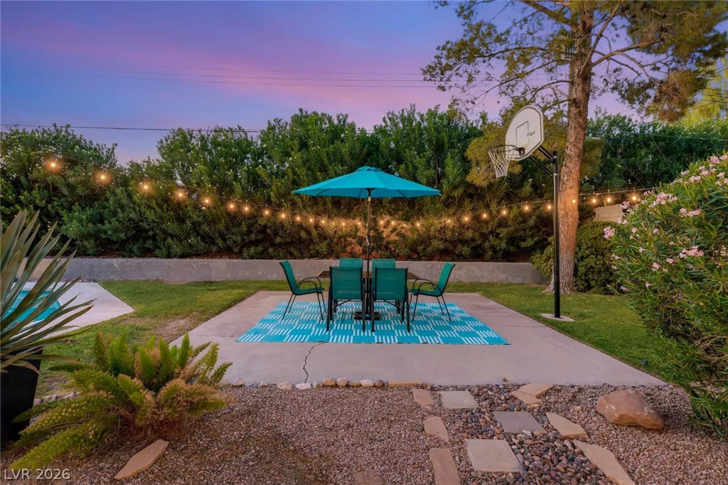 1594 Ottawa, Las Vegas, NV 89169